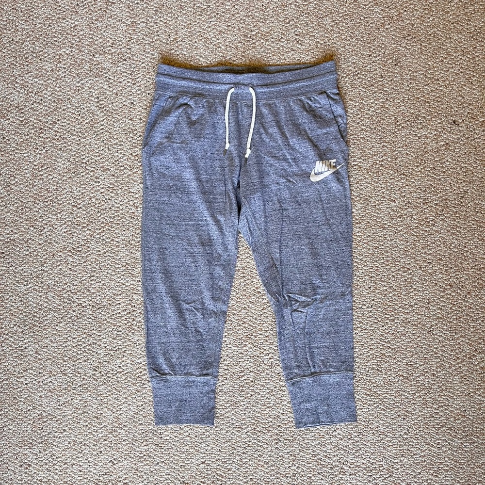 Nike Women’s Capri Gray Jogger Pants